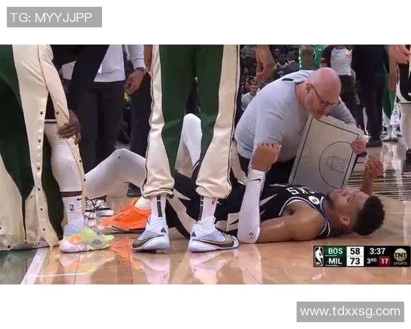 字母哥受伤一幕：无对立拉伤右小腿提早退赛 医学专家称免遭跟腱撕裂